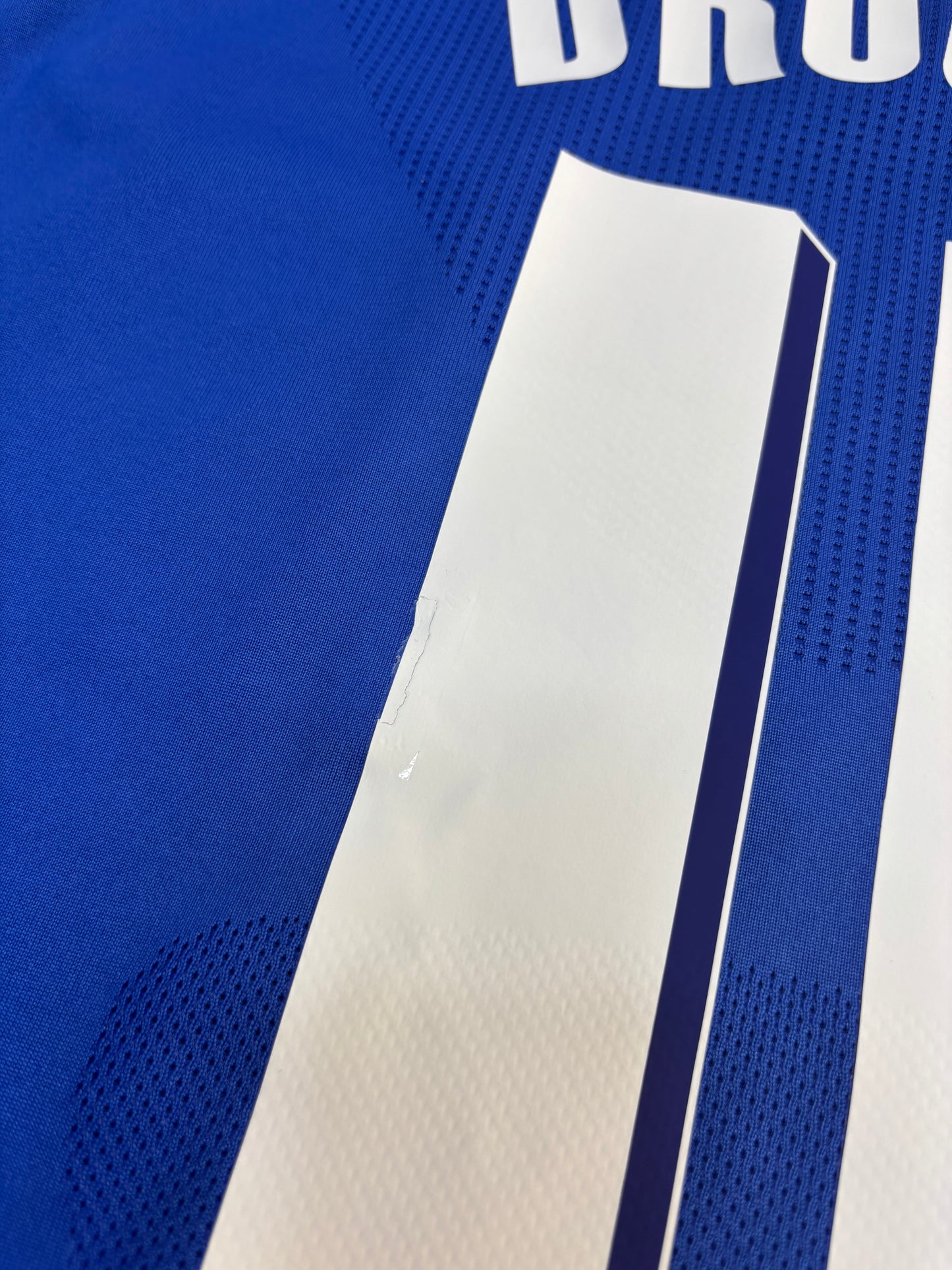 Chelsea Home Shirt LS 2010/11 (L) Drogba 11