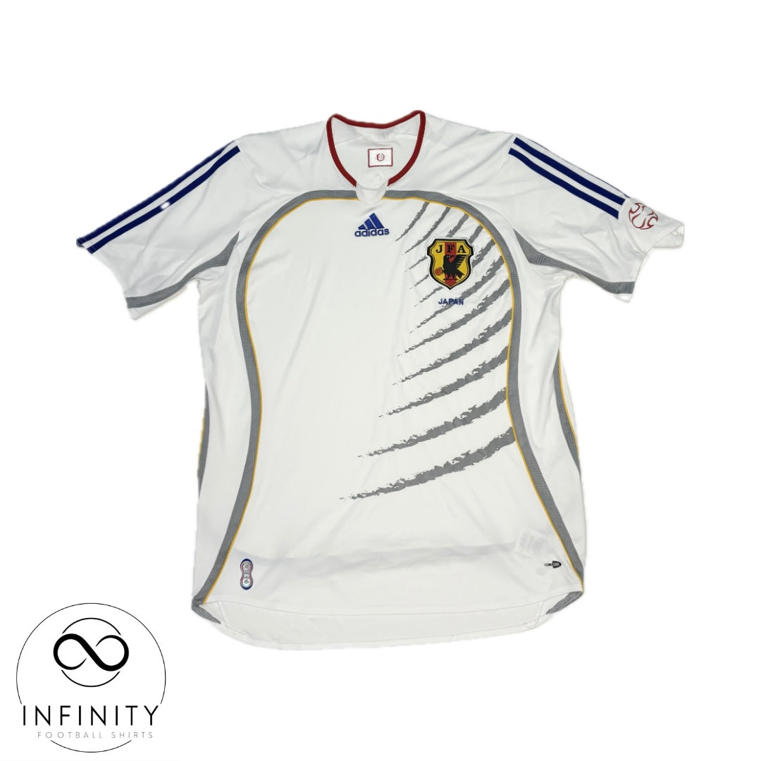 Japan Away Shirt 2006/08 (L)