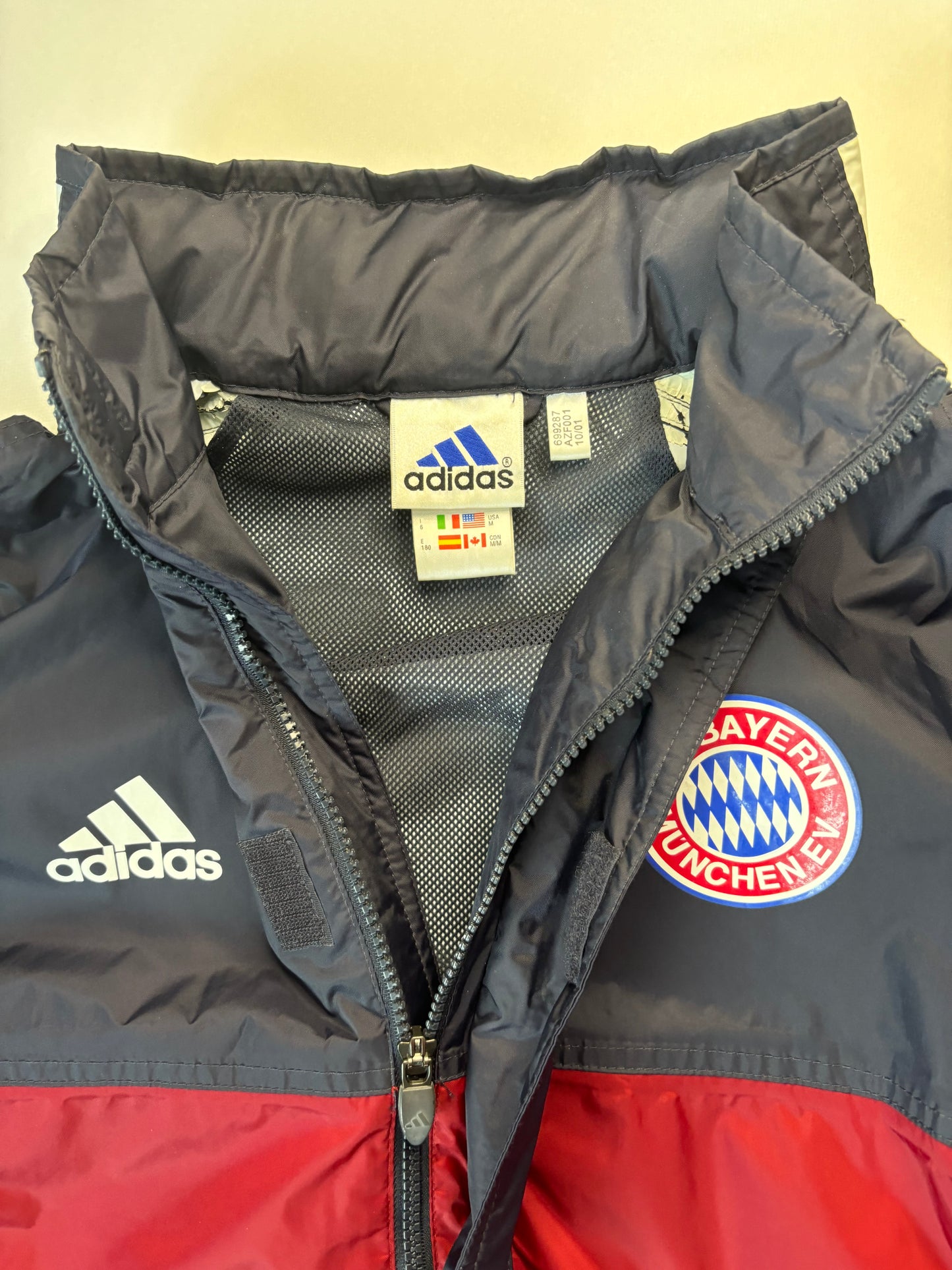 Bayern Munich Rain Jacket 2001/02 (L)