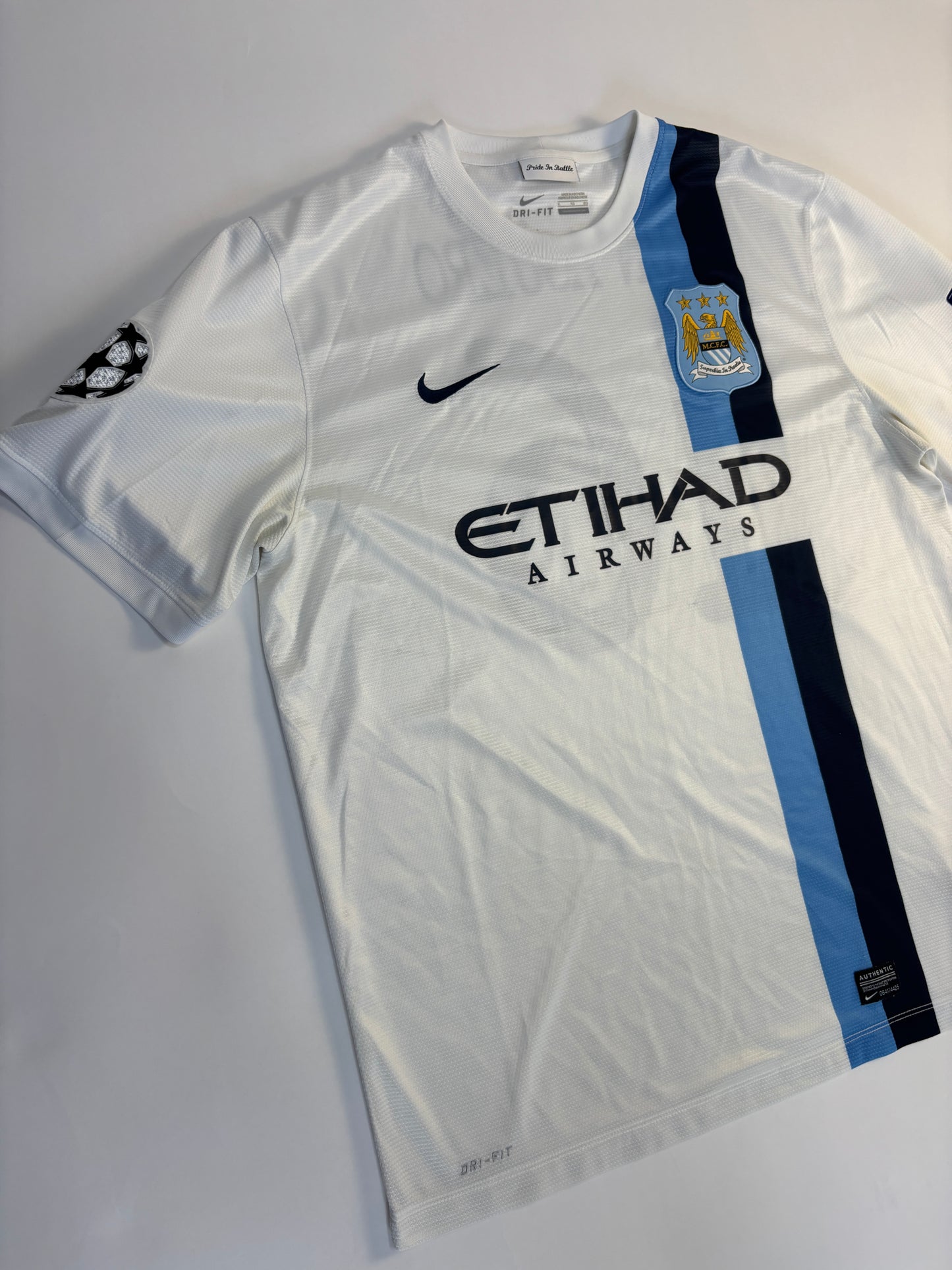 Manchester City Third Shirt 2013/14 (XL) Kun Aguero 16
