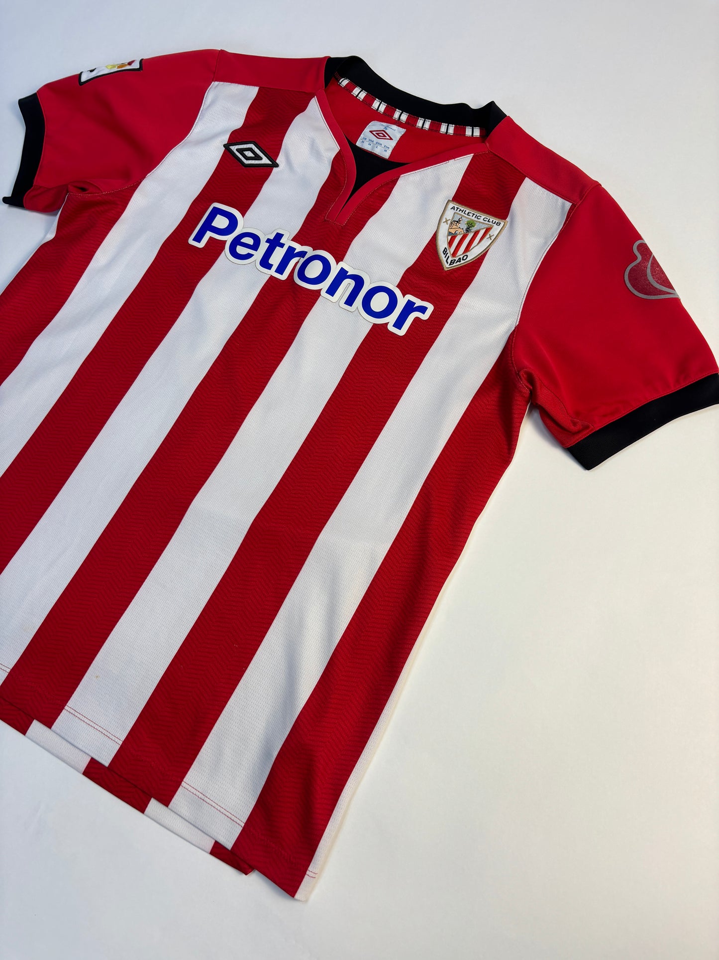Athletic Bilbao Home Shirt 2011/12 (M) Iraola 15
