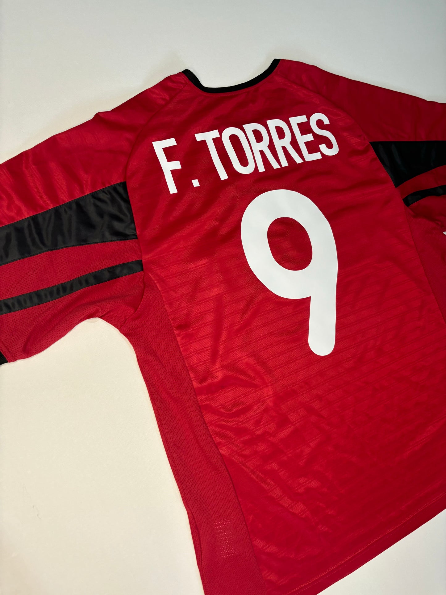 Atletico Madrid Away Shirt 2001/02 (M) F.Torres 9