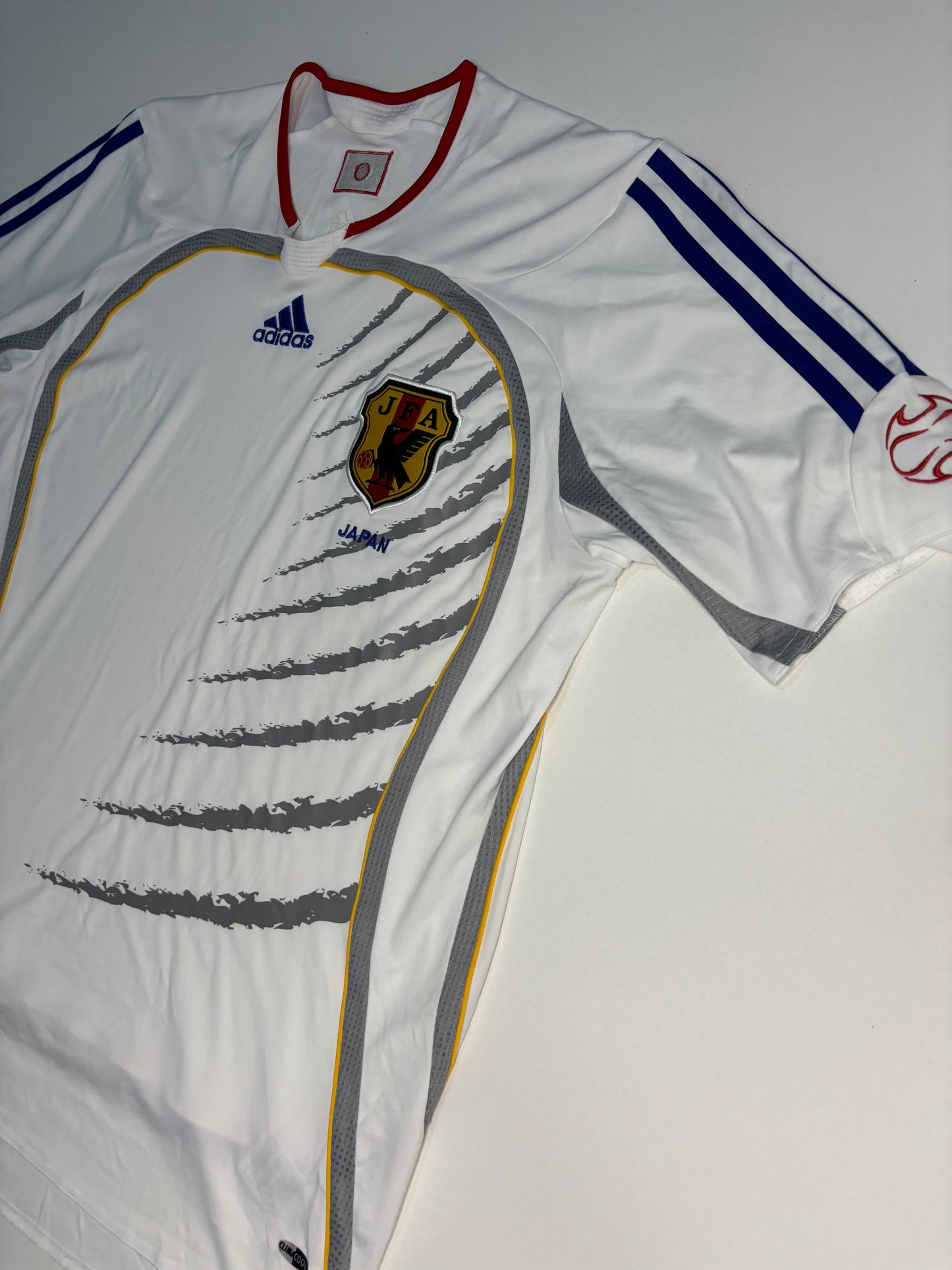 Japan Away Shirt 2006/08 (L)