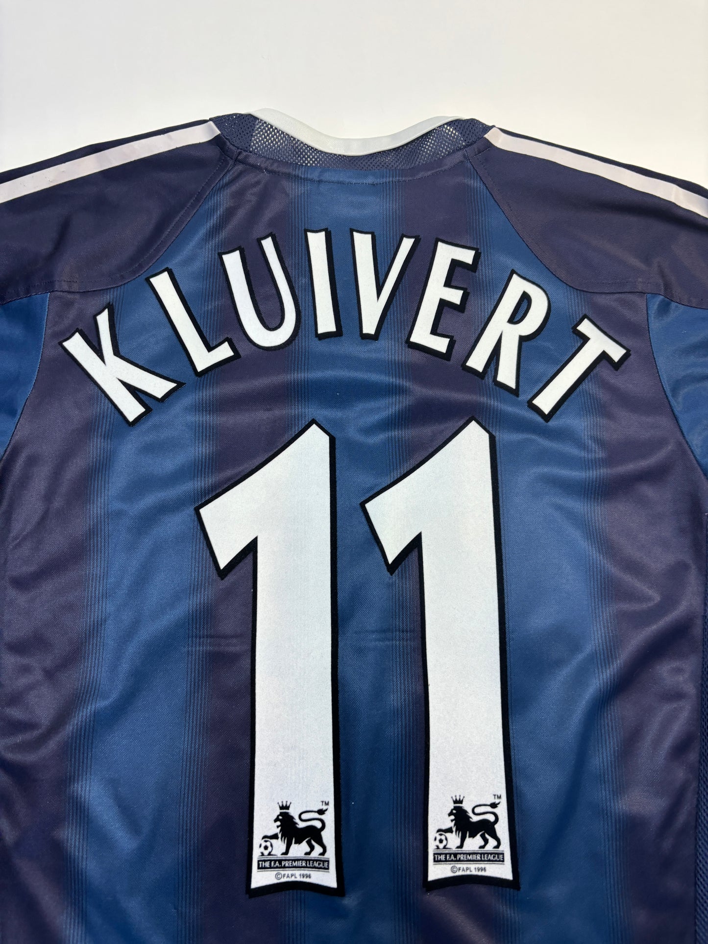 Newcastle Away Shirt 2004/05 LS (S) Kluivert 11